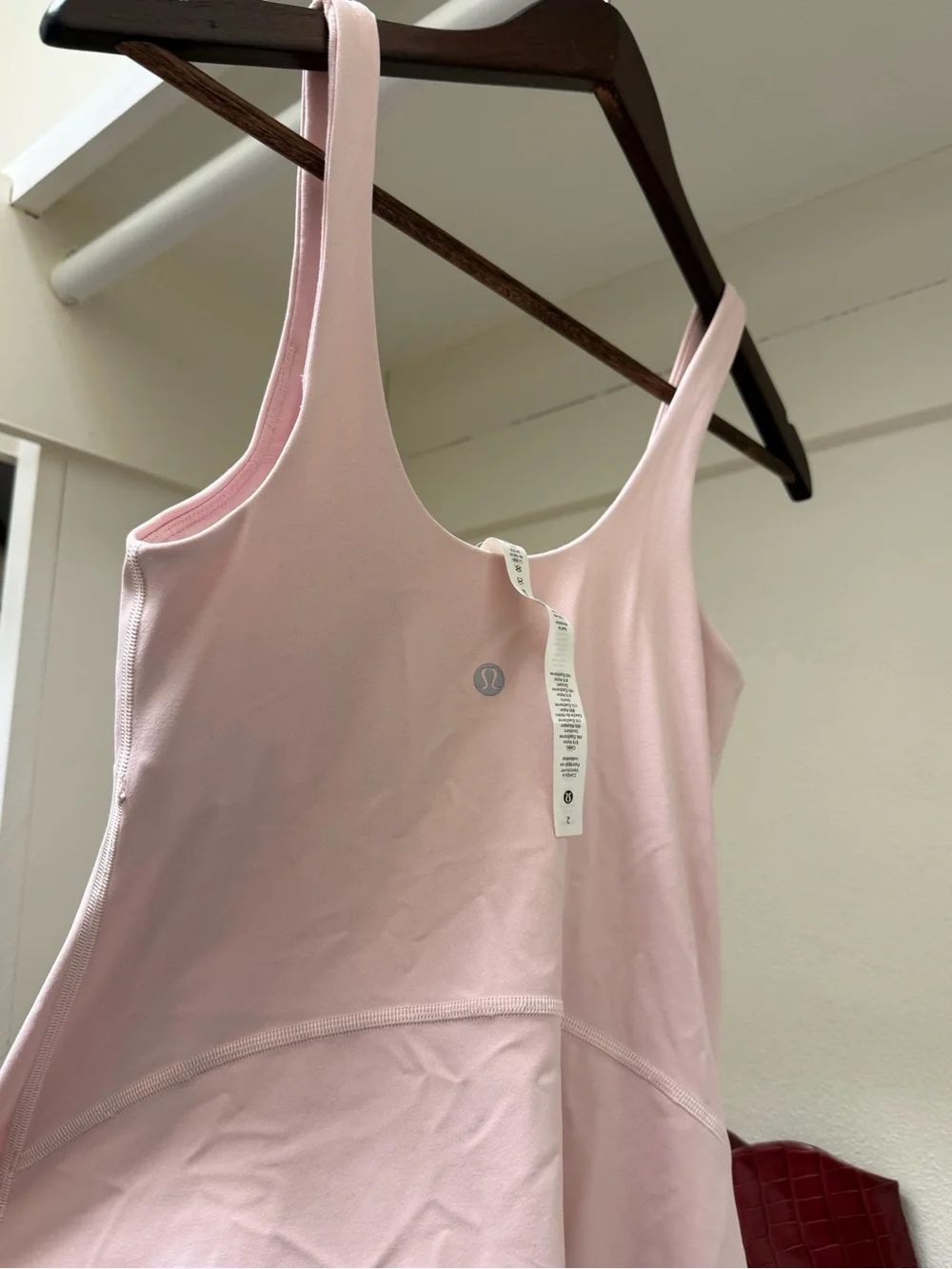 lululemon athletica sleek sleeveless